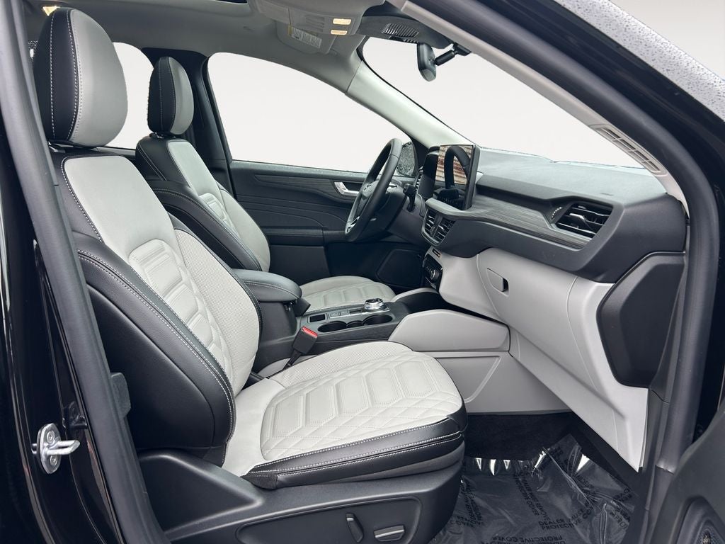 2024 Ford Escape Plug-In Hybrid Base