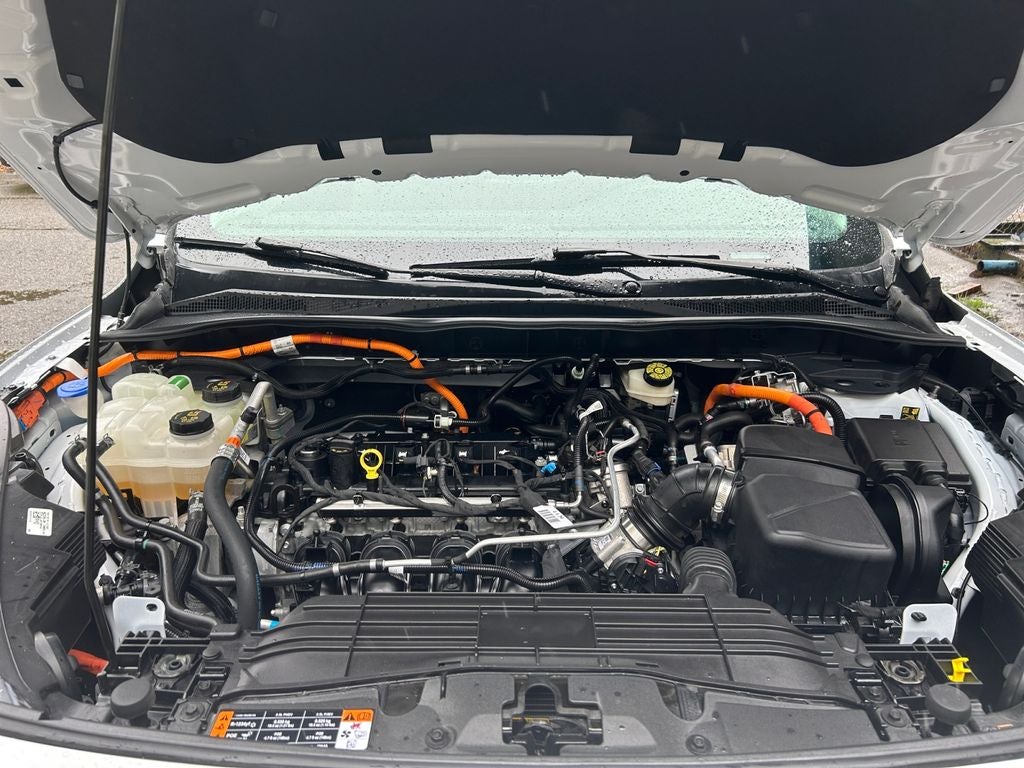 2022 Ford Escape Hybrid SE