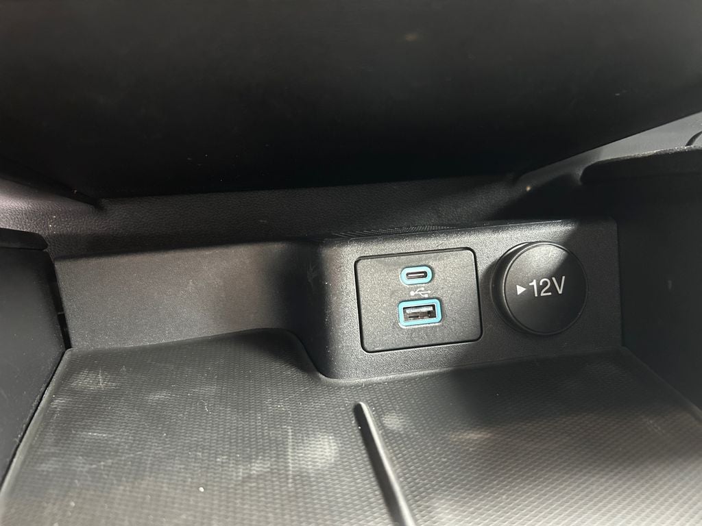 2022 Ford Escape Hybrid SE