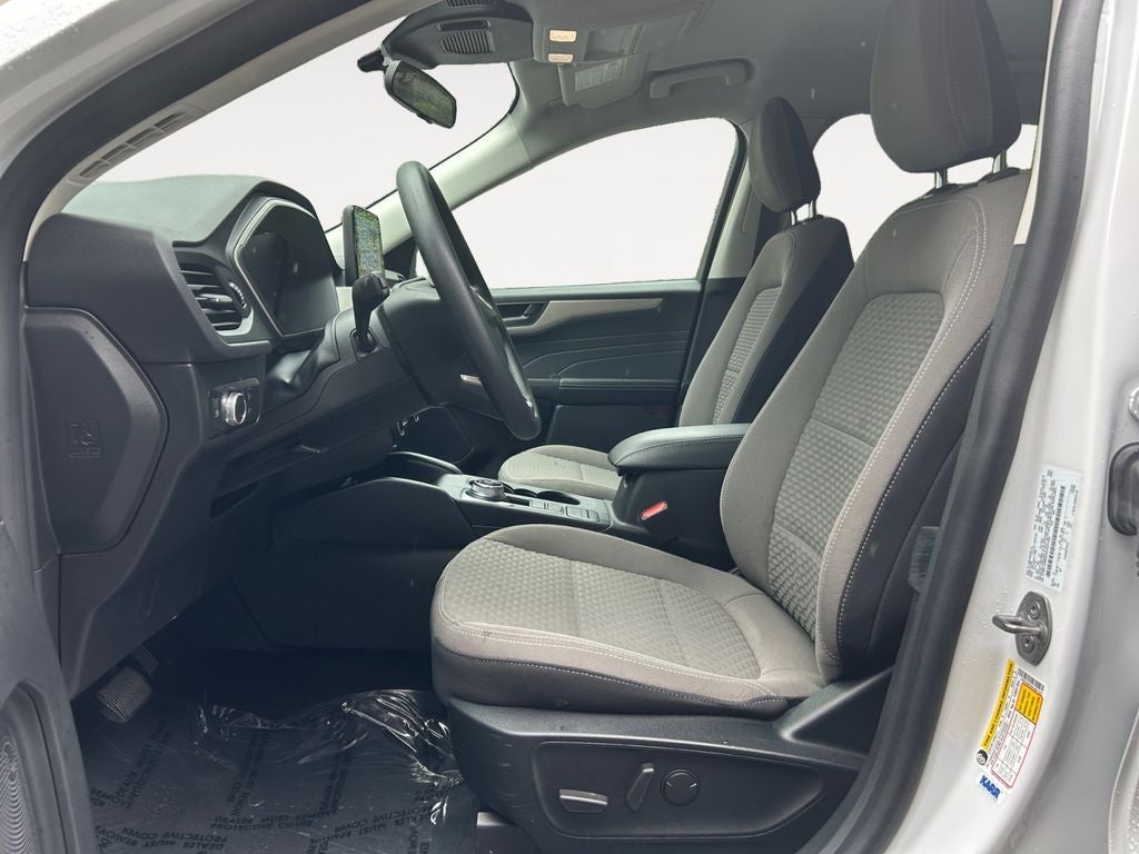 2022 Ford Escape Hybrid SE