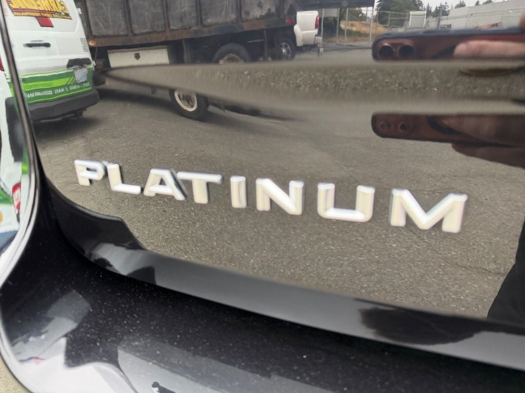 2025 Ford Expedition Platinum
