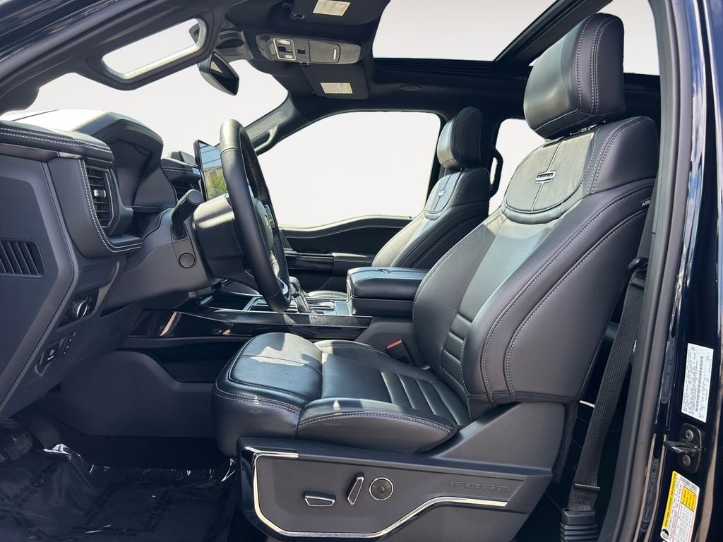 2025 Ford F-150 Lightning Platinum
