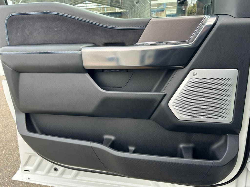 2025 Ford F-150 Platinum Hybrid