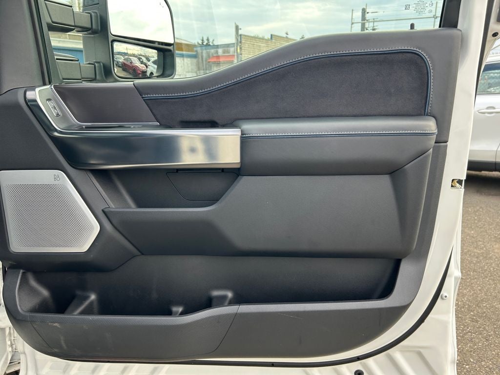 2025 Ford F-150 Platinum Hybrid