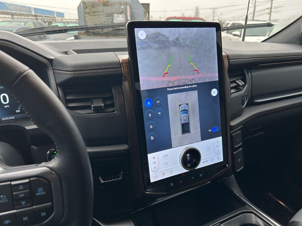 2023 Ford F-150 Lightning Lariat