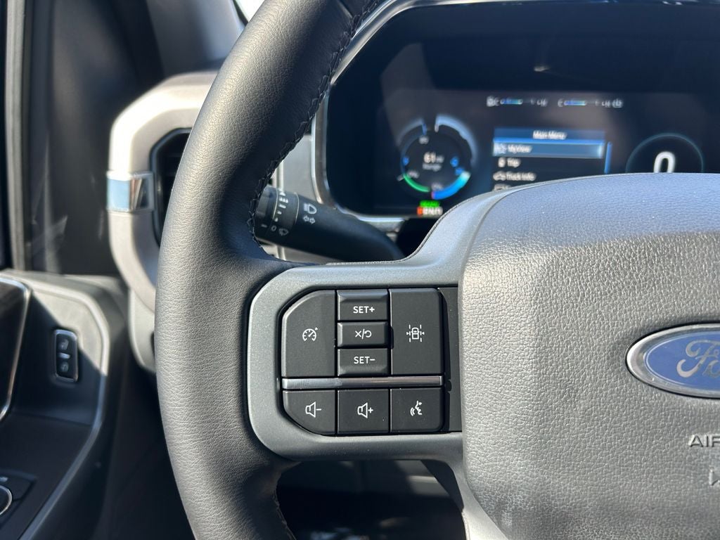 2023 Ford F-150 Lightning XLT