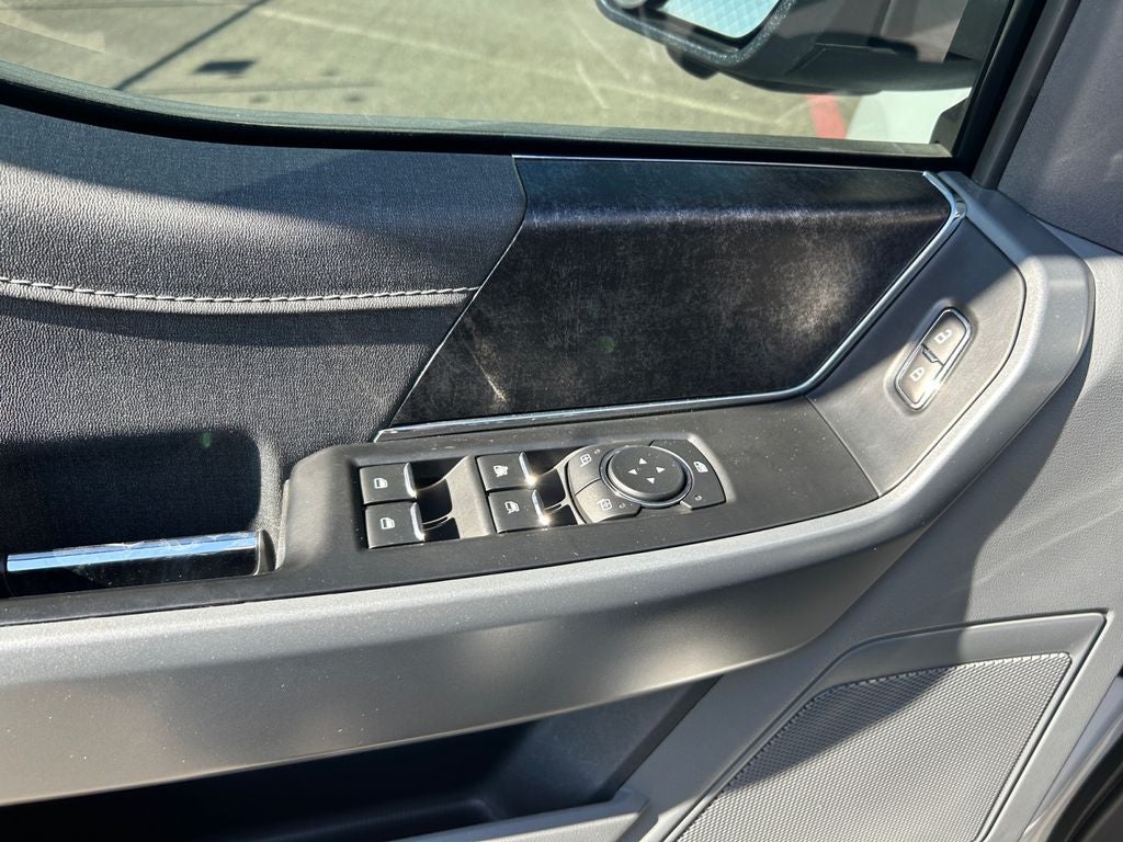 2023 Ford F-150 Lightning XLT