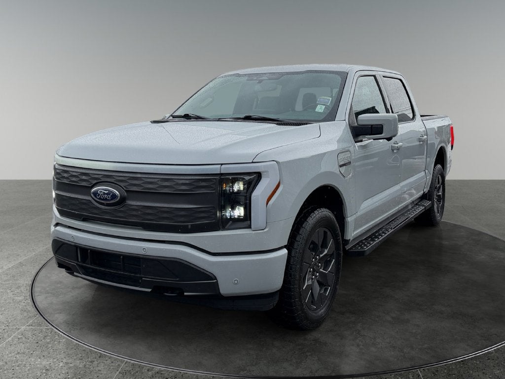 2023 Ford F-150 Lightning Lariat