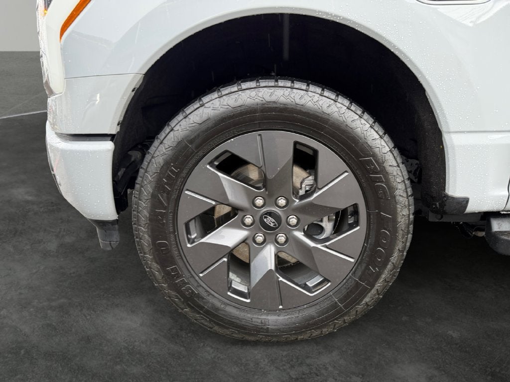2023 Ford F-150 Lightning Lariat