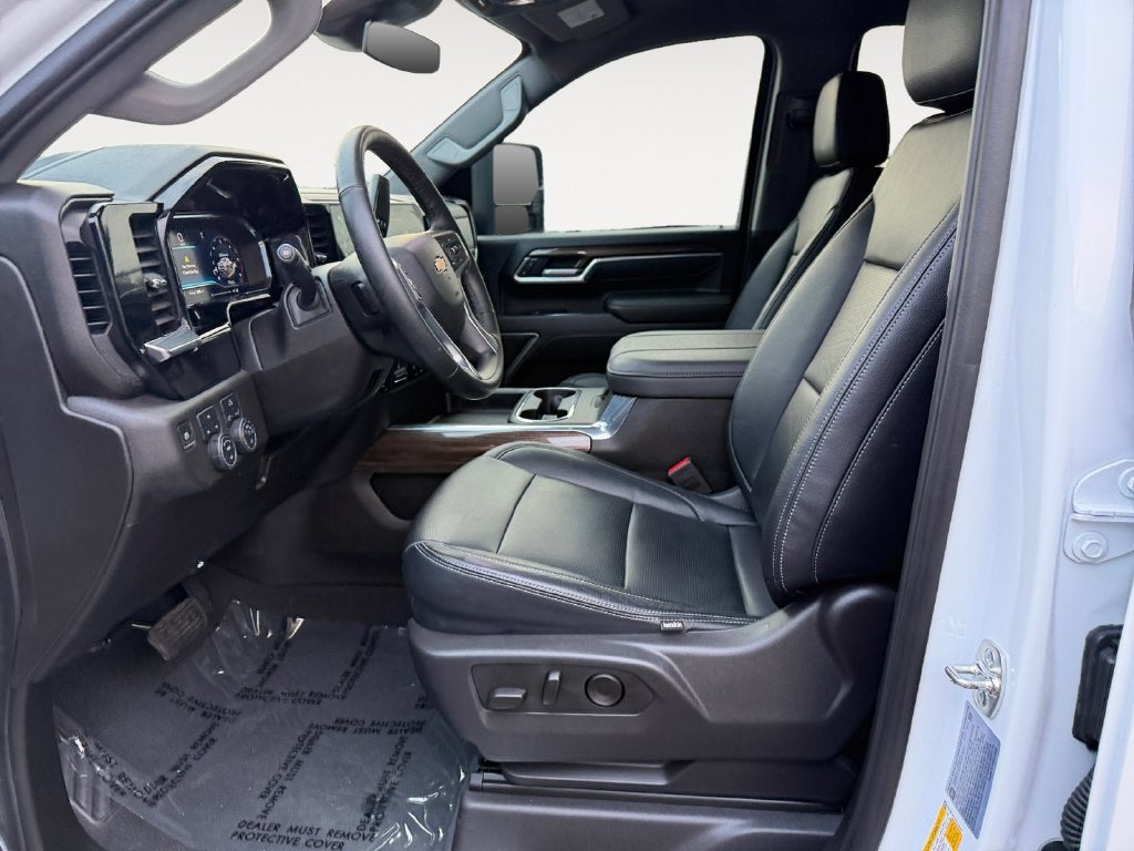2025 Chevrolet Silverado 3500HD LT