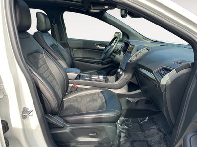 2022 Ford Edge ST Line