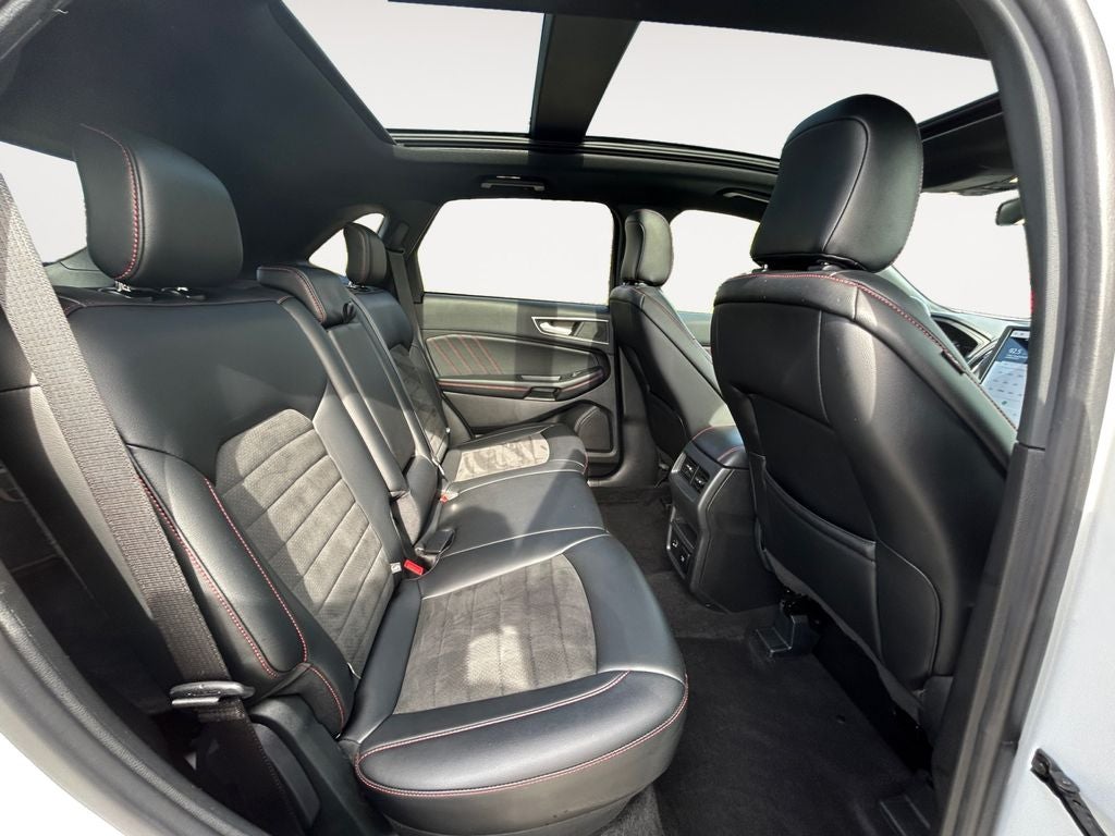 2022 Ford Edge ST Line