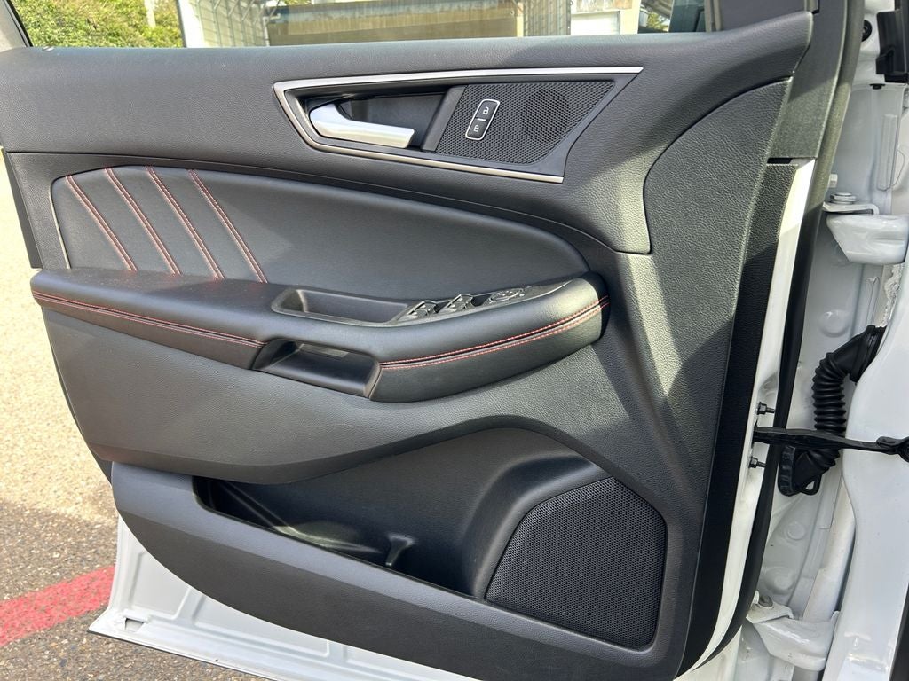 2022 Ford Edge ST Line