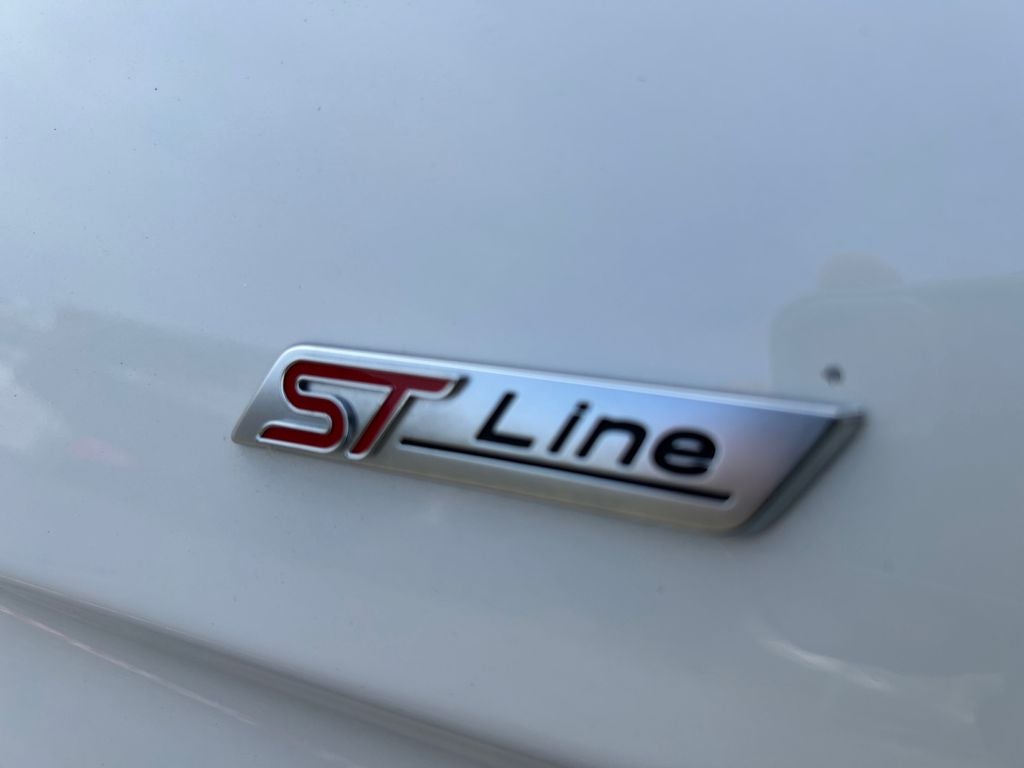 2022 Ford Edge ST Line