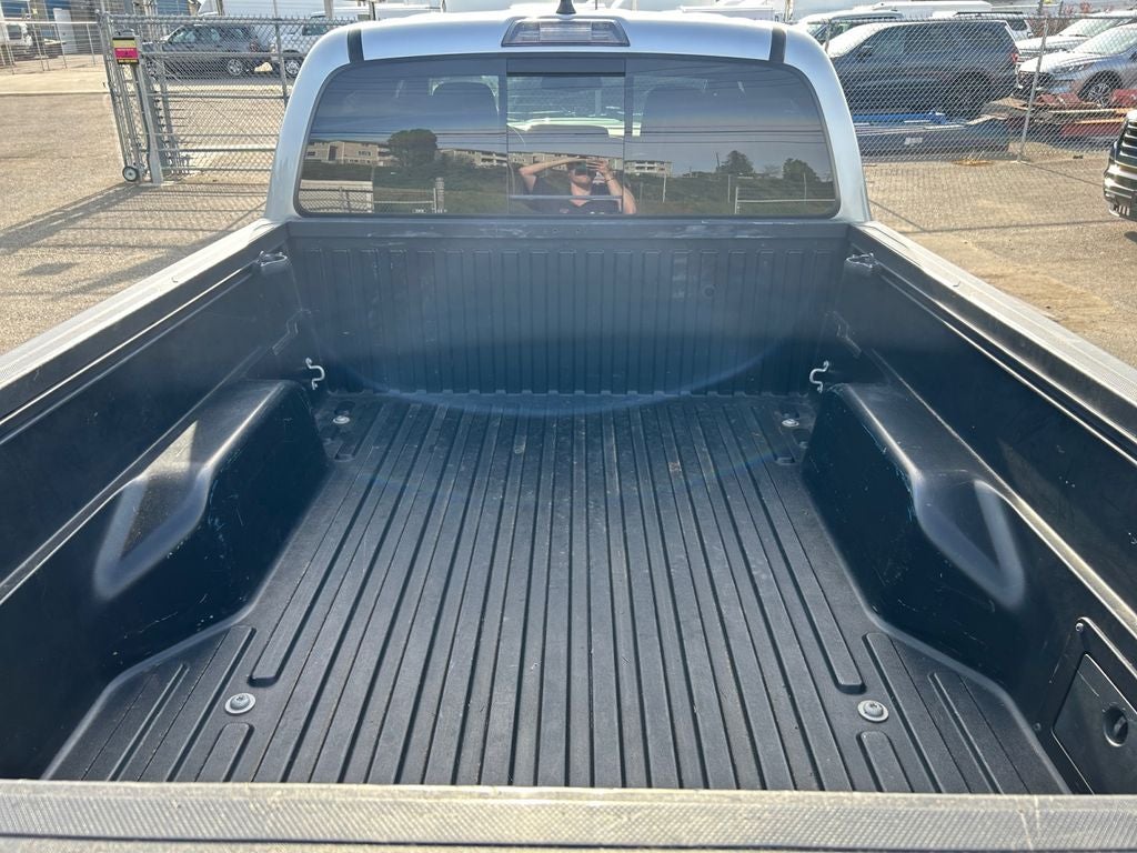2022 Toyota Tacoma SR5 V6