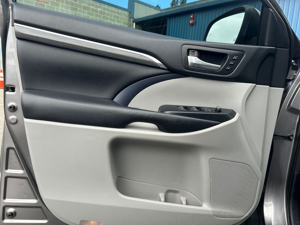 2018 Toyota Highlander Limited Platinum
