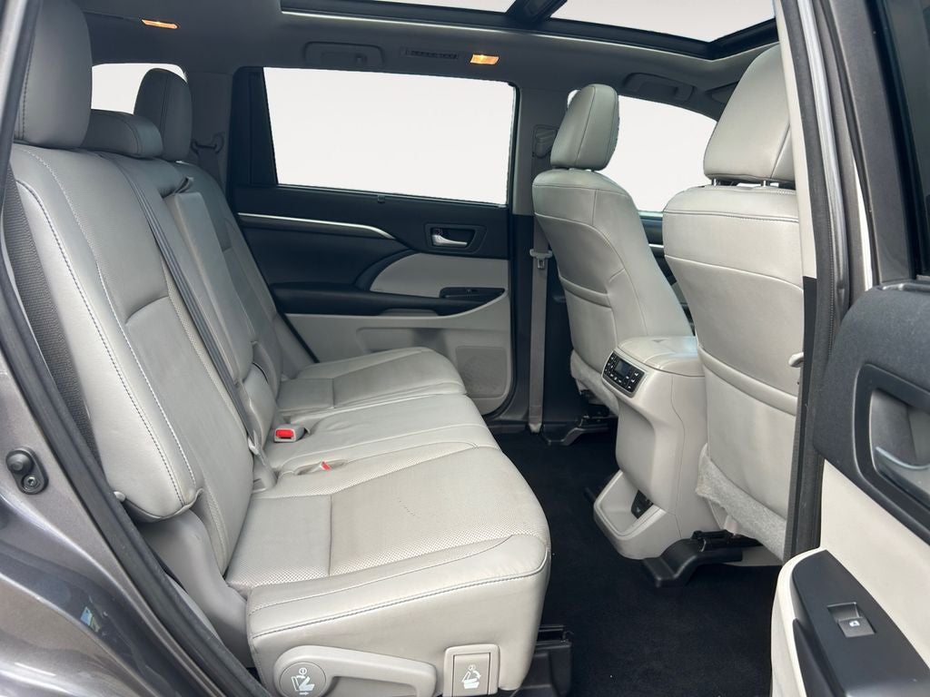 2018 Toyota Highlander Limited Platinum