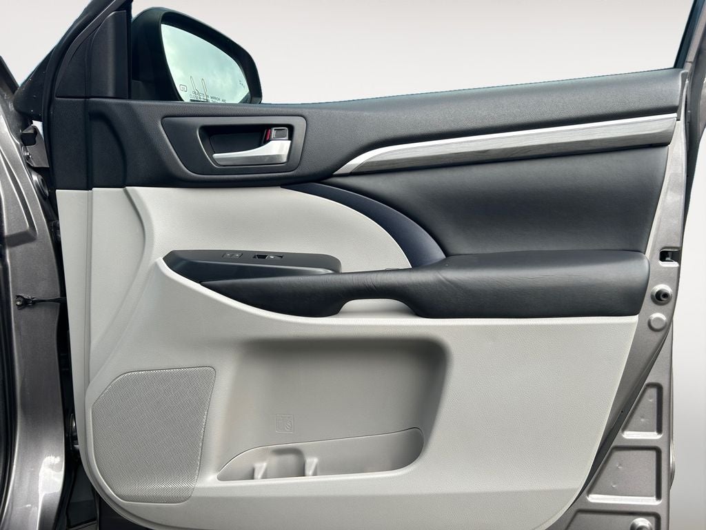 2018 Toyota Highlander Limited Platinum