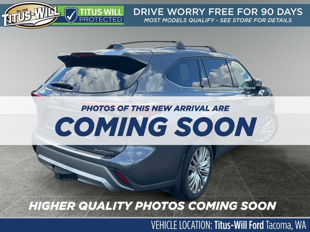 2023 Toyota Highlander Hybrid Platinum