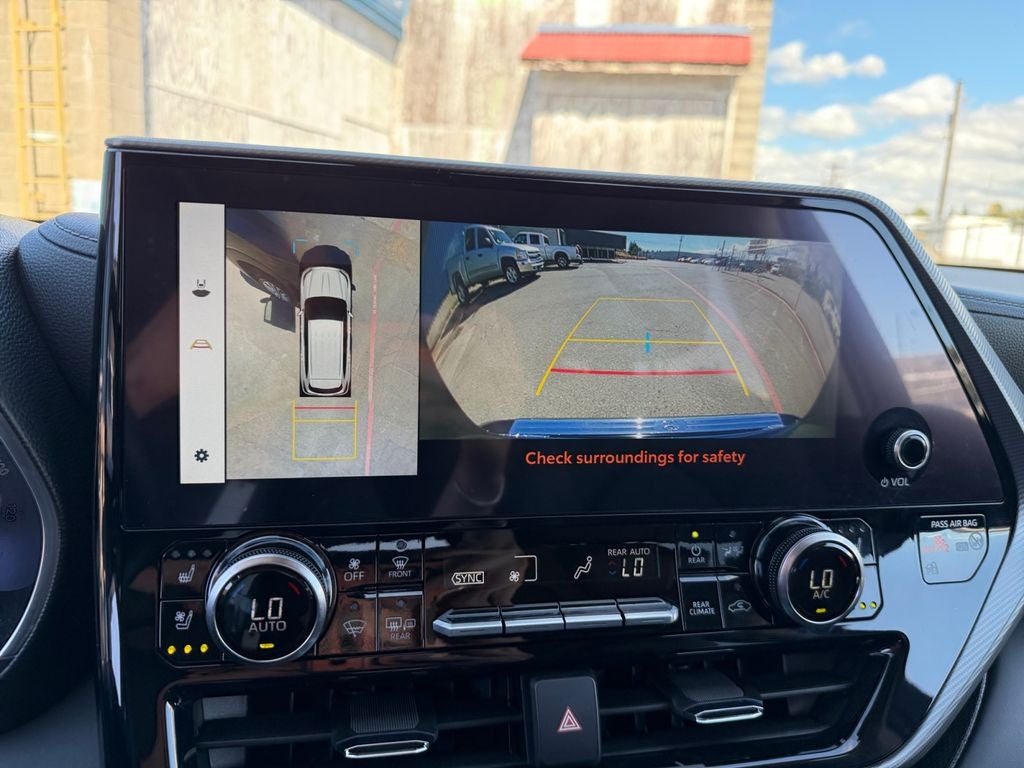 2024 Toyota Highlander Platinum