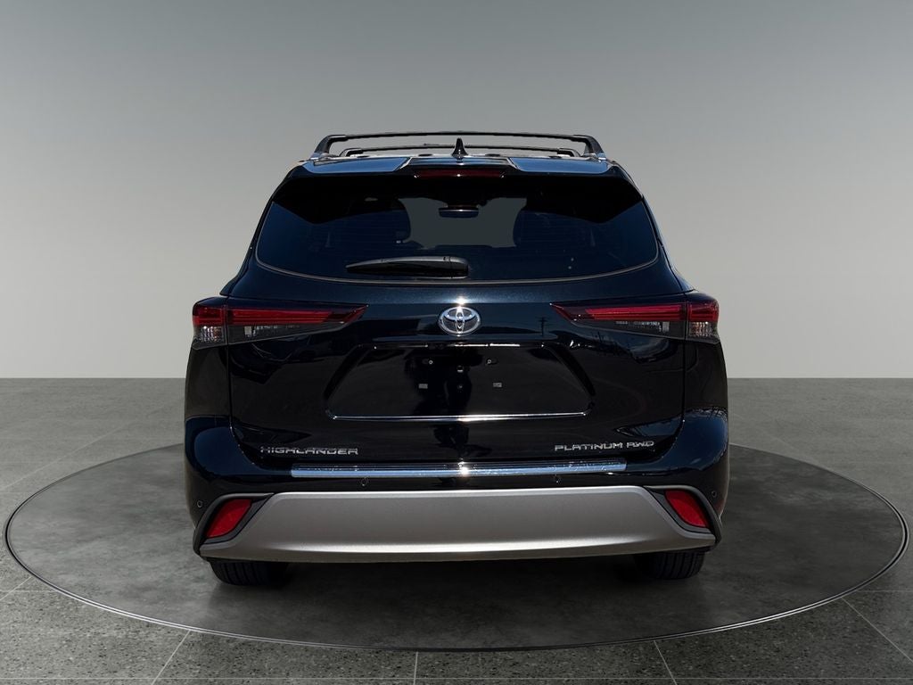 2024 Toyota Highlander Platinum