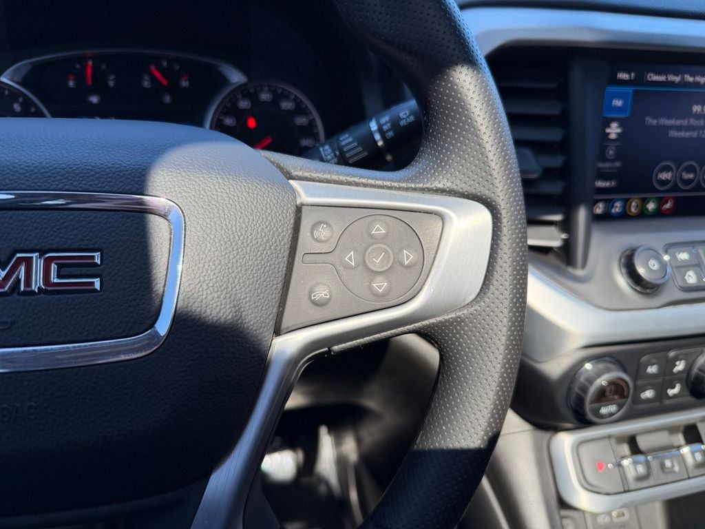 2022 GMC Acadia SLE