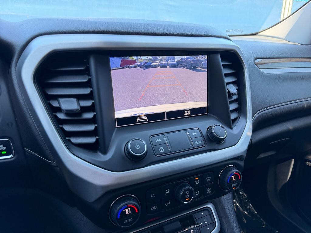 2022 GMC Acadia SLE