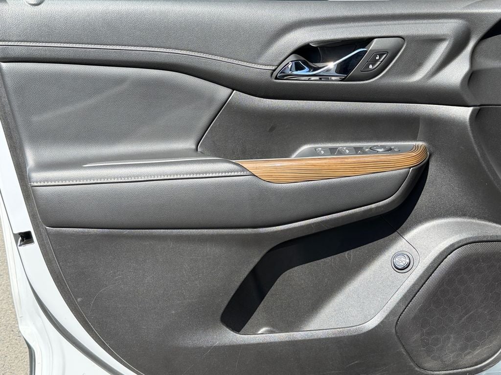2022 GMC Acadia SLE