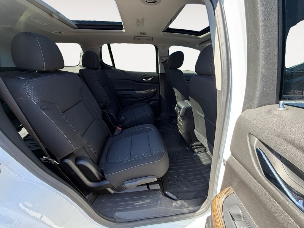 2022 GMC Acadia SLE