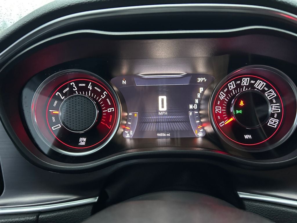 2015 Dodge Challenger SXT