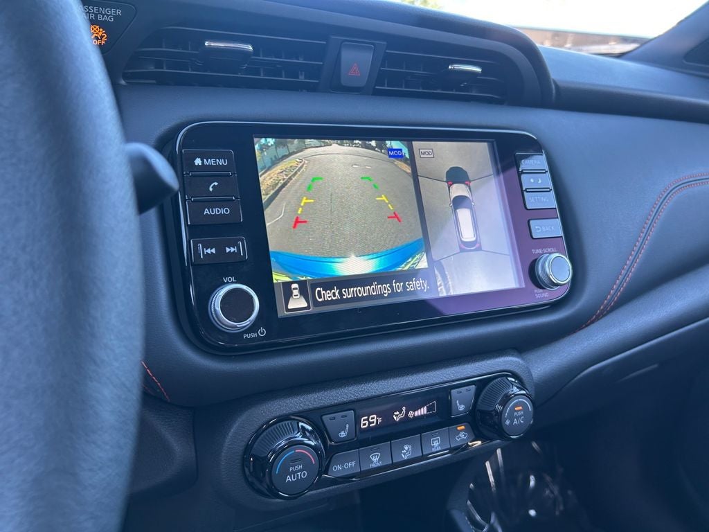 2024 Nissan Kicks SR