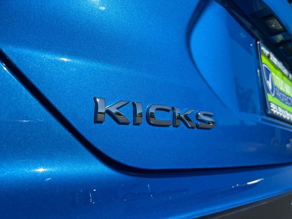 2024 Nissan Kicks SR