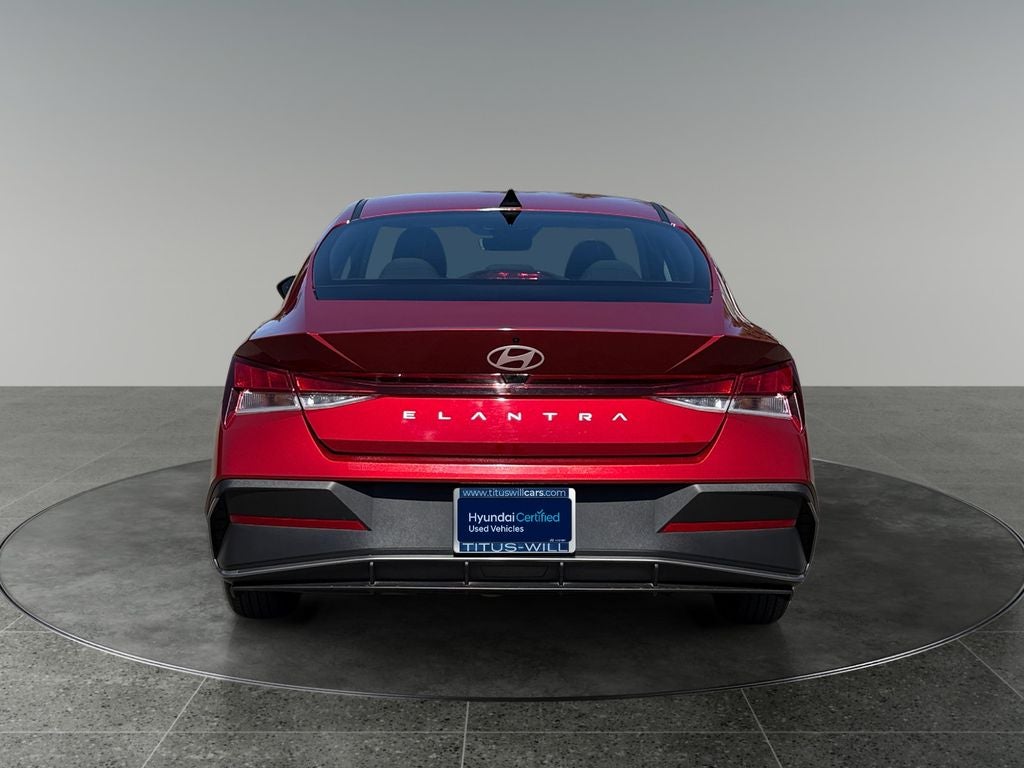 2025 Hyundai Elantra SE