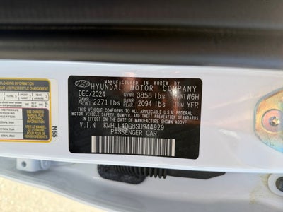2025 Hyundai Elantra SE