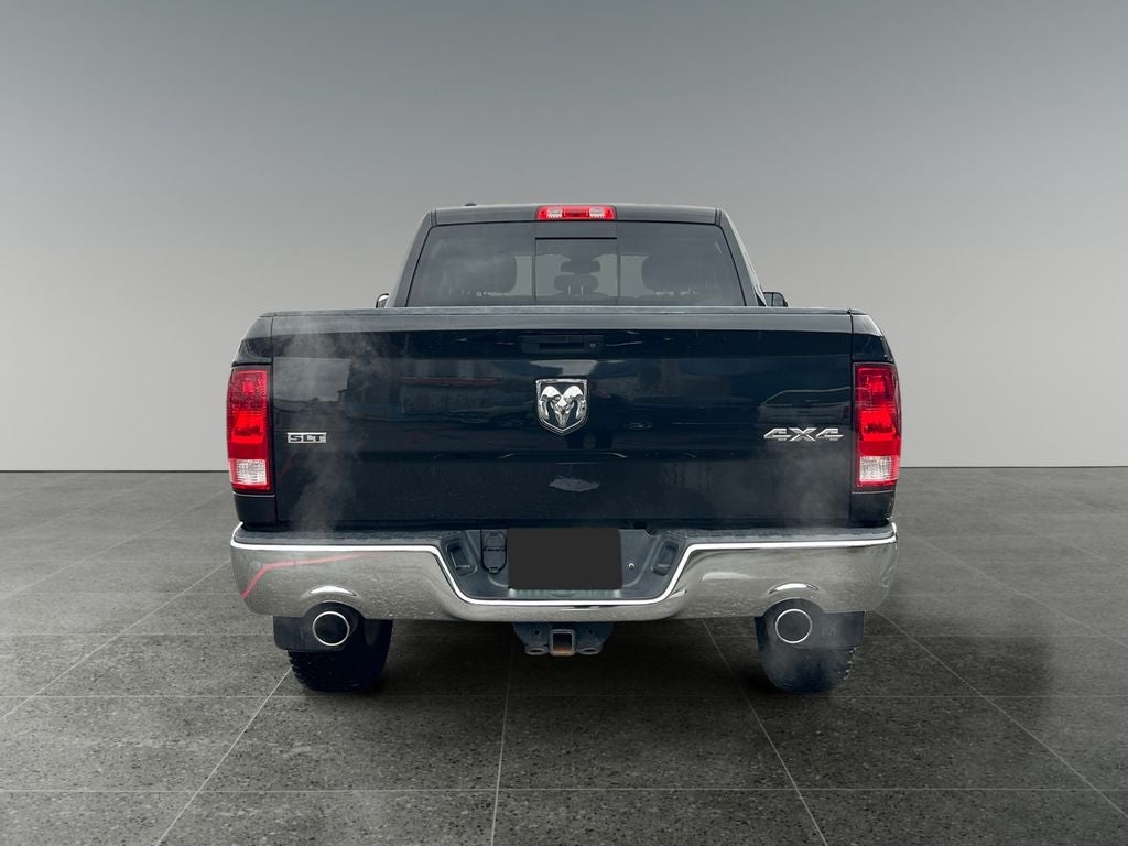 2016 RAM 1500 SLT