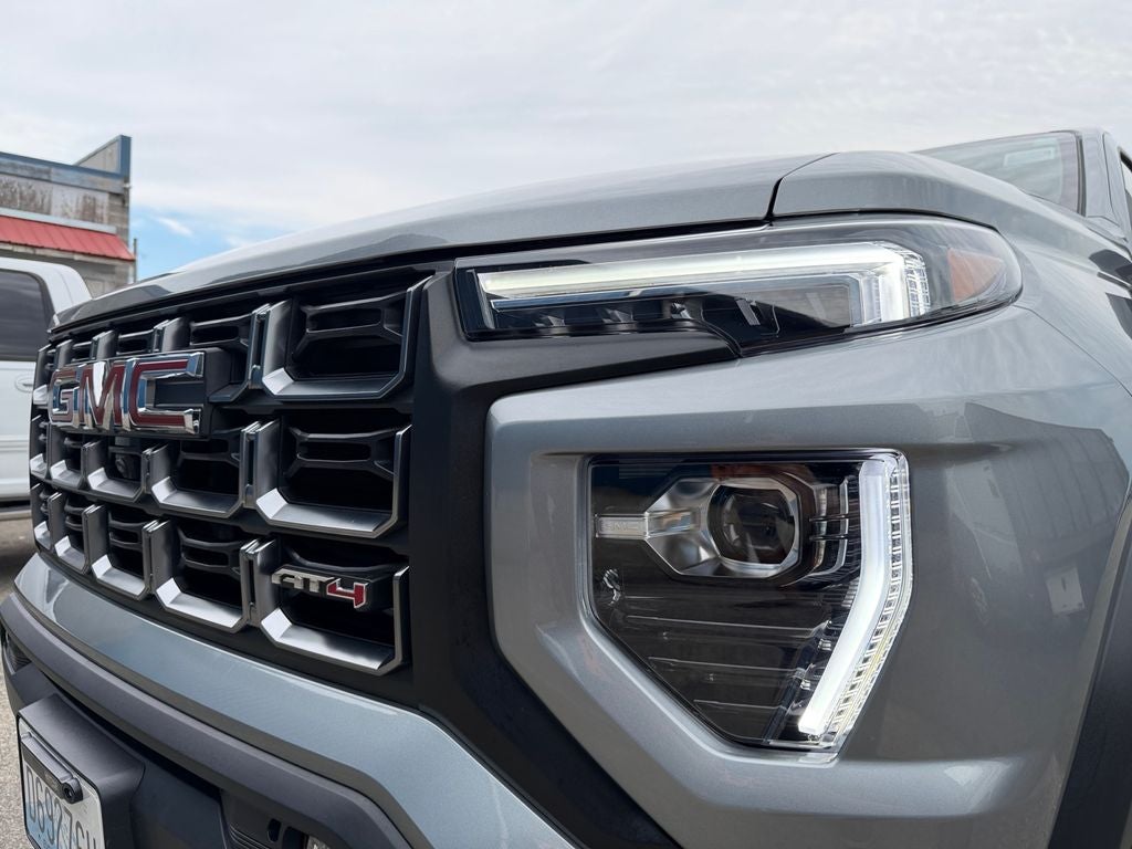 2025 GMC Canyon AT4