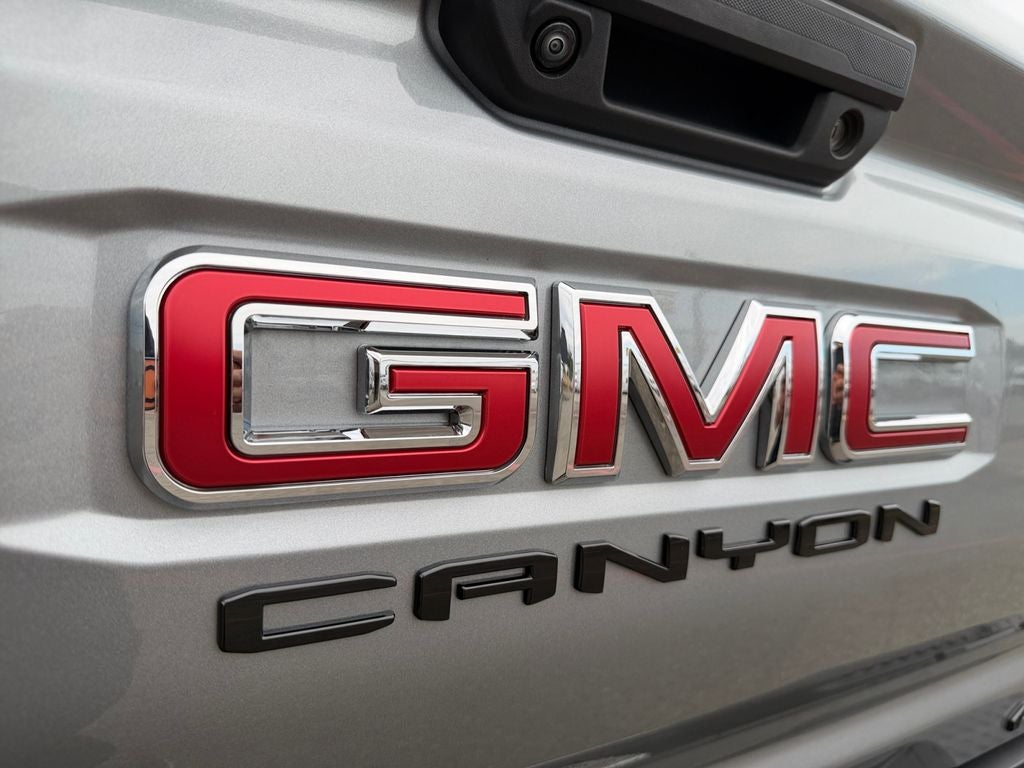 2025 GMC Canyon AT4