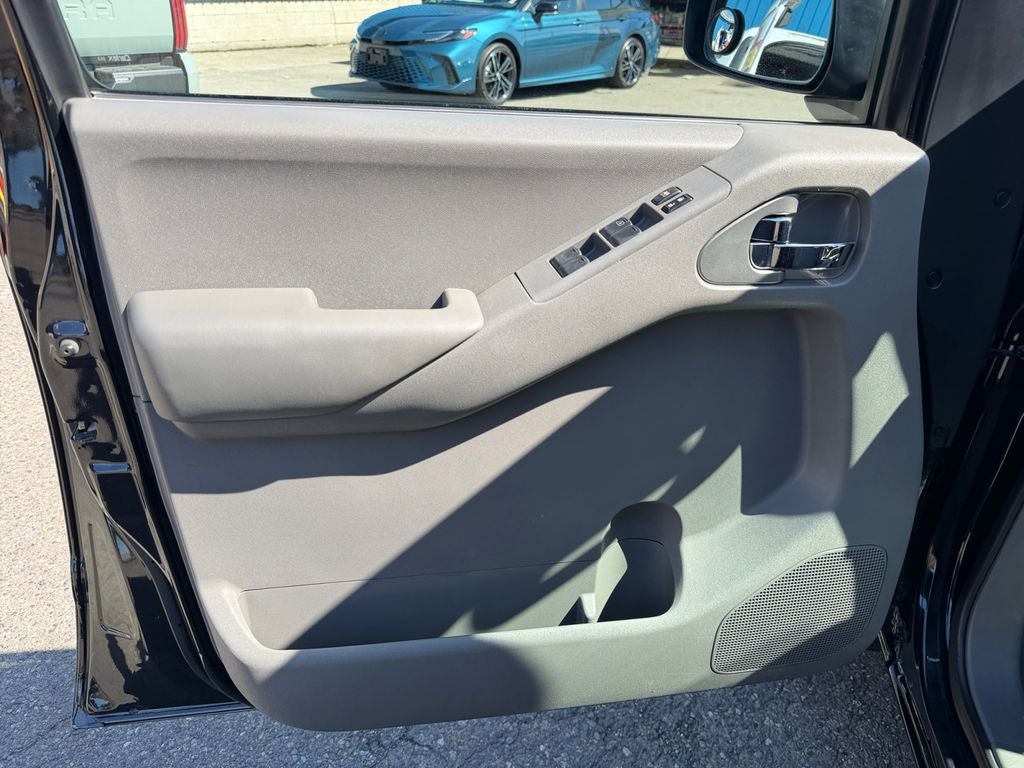 2012 Nissan Frontier SV
