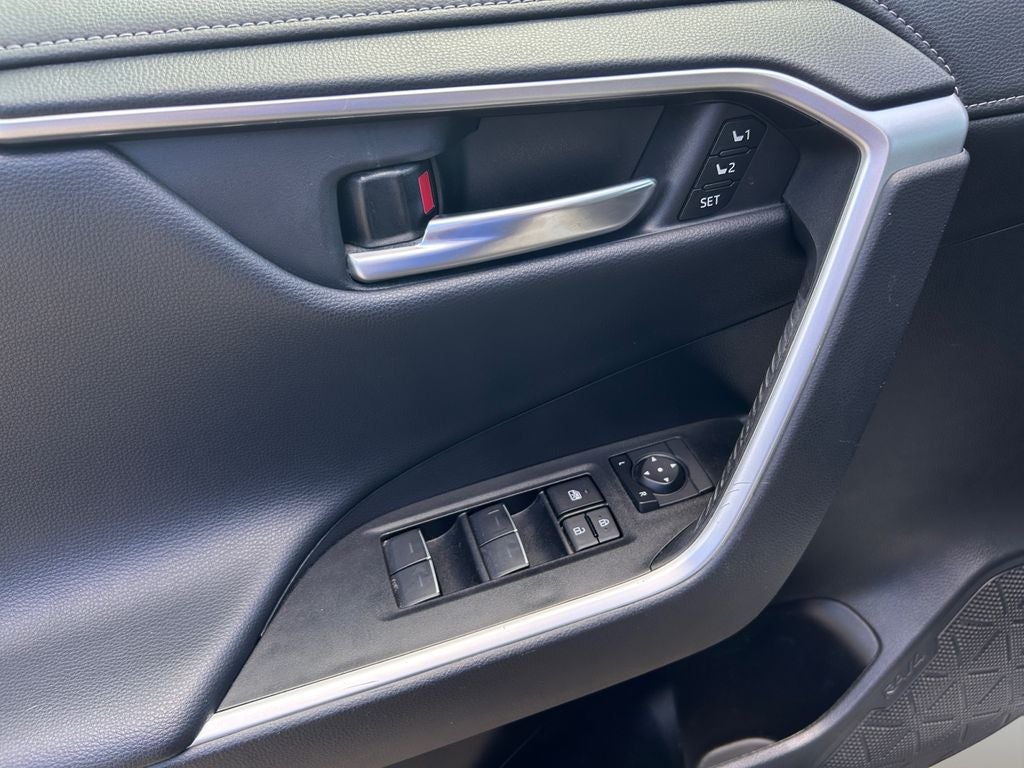 2024 Toyota RAV4 Limited - Photo 22