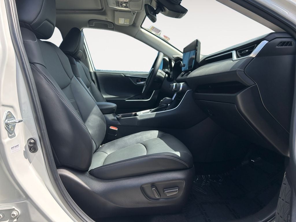 2024 Toyota RAV4 Limited - Photo 25