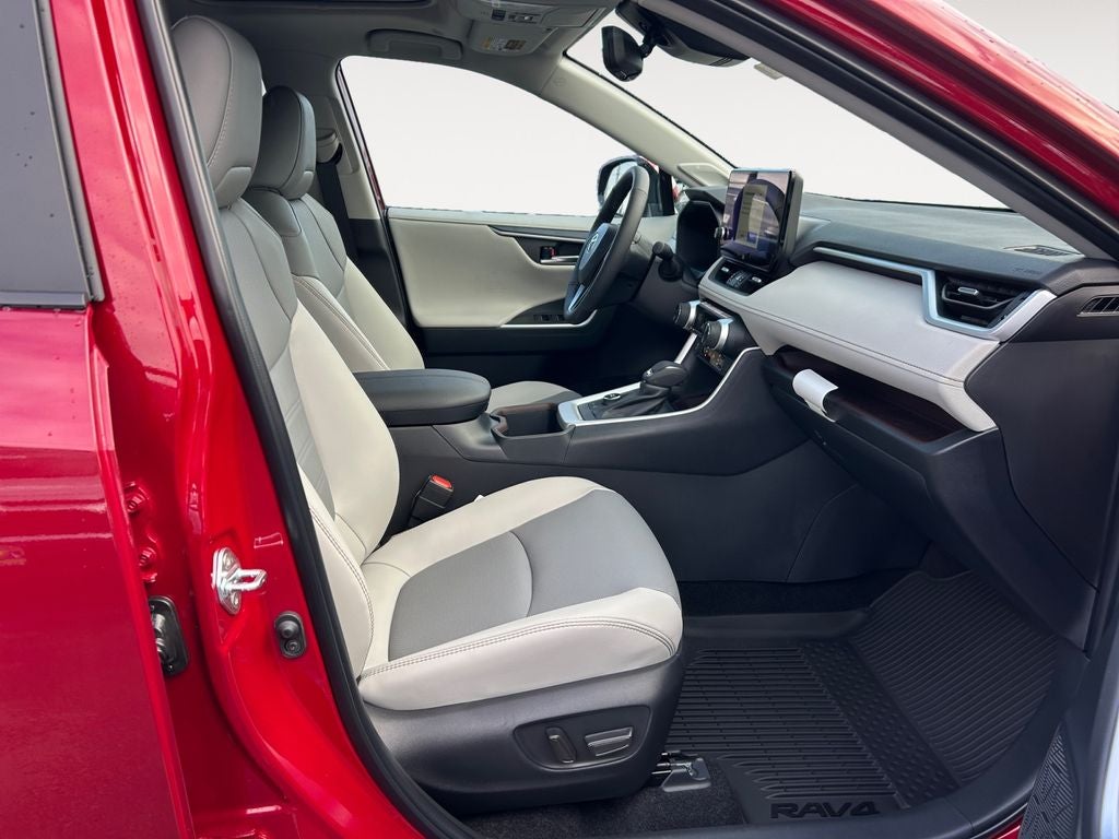 2025 Toyota RAV4 Limited