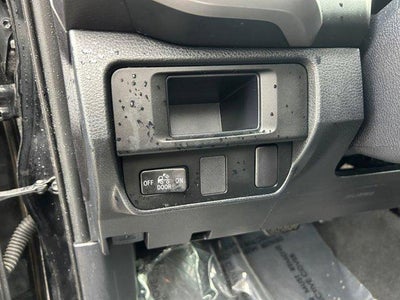 2017 Toyota TACOMA SR5 SR5 V6