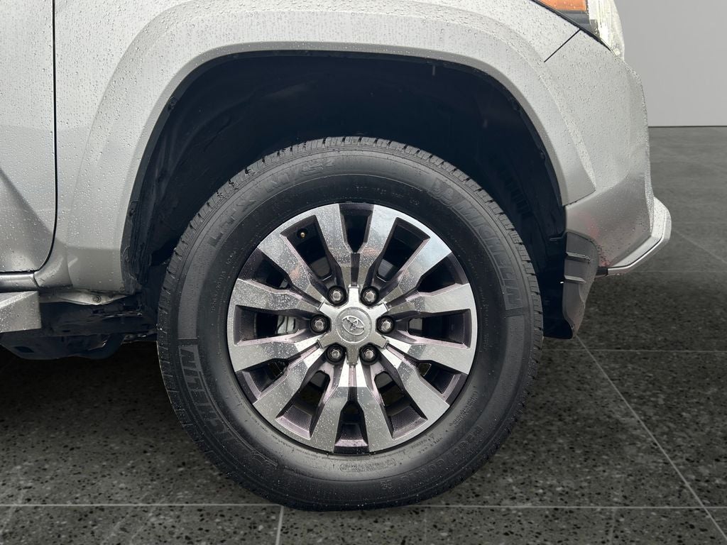 2023 Toyota Tacoma Limited V6