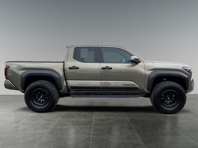 2024 Toyota TACOMA TRD OFFRD TRD Off-Road 1 OWNER