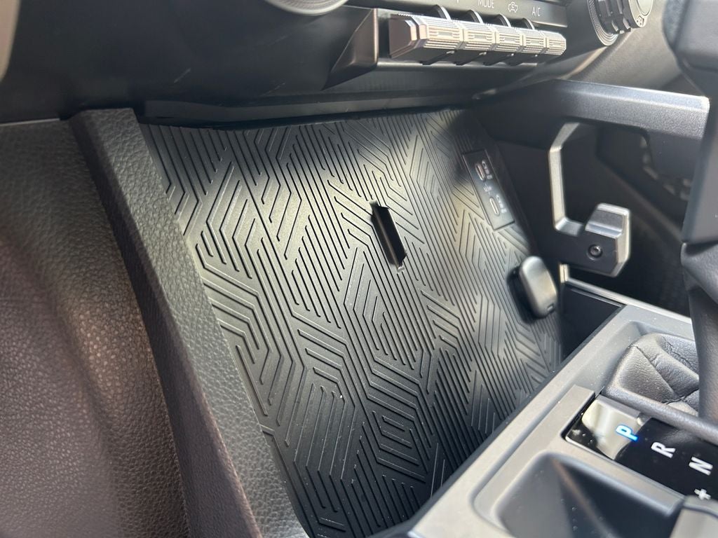 2025 Toyota TACOMA SR5 SR5