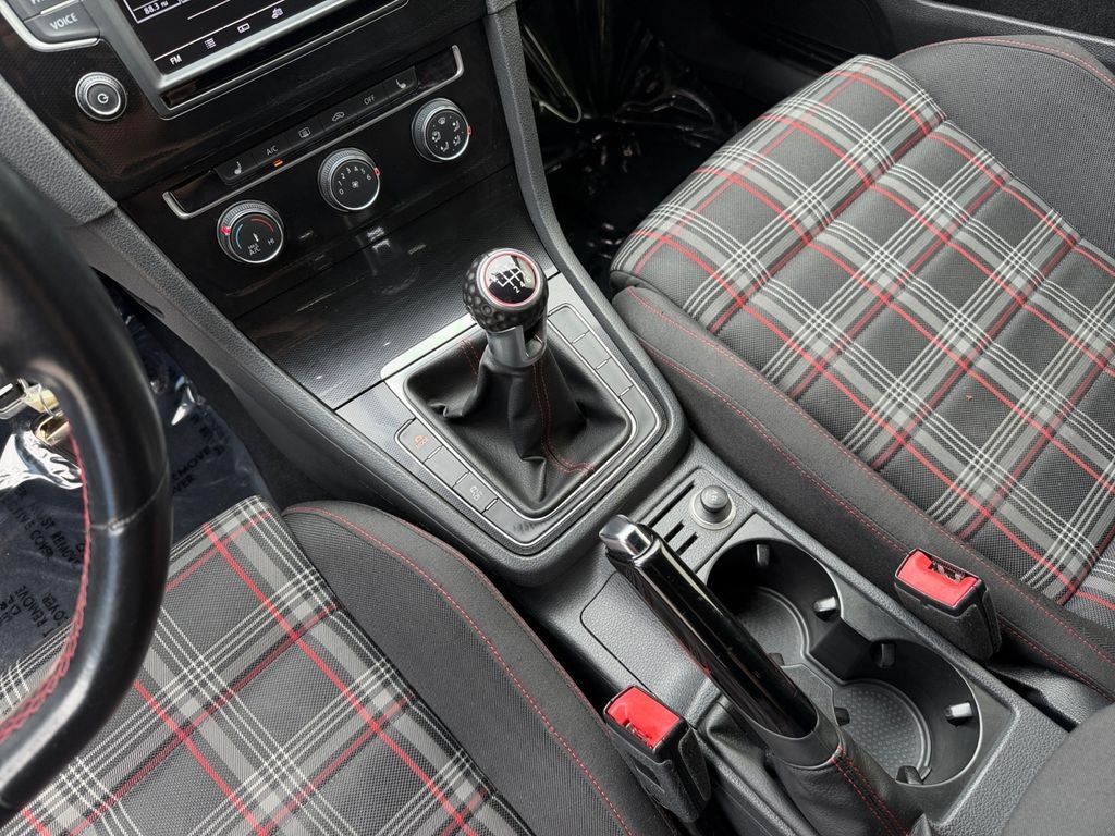 2016 Volkswagen Golf GTI S