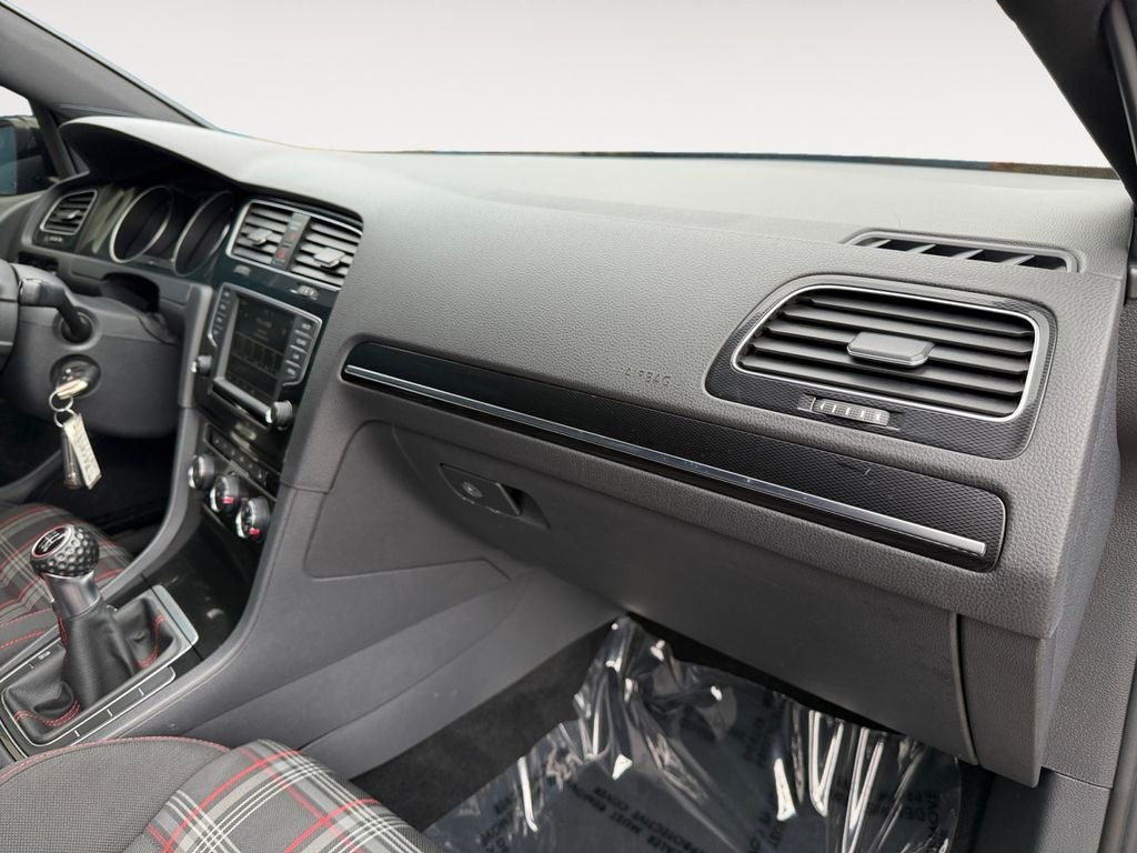 2016 Volkswagen Golf GTI S