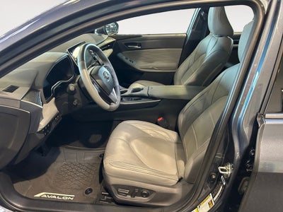 2019 Toyota AVALON HYBRID Limited