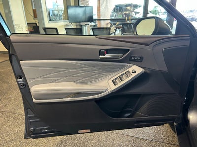 2019 Toyota AVALON HYBRID Limited