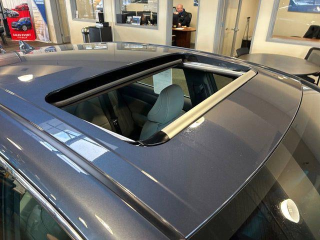 2019 Toyota AVALON HYBRID Limited